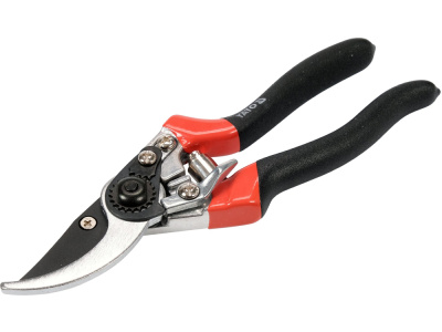 СЕКАТОР УНИВЕРСАЛЬНЫЙ 220ММ YT-8801